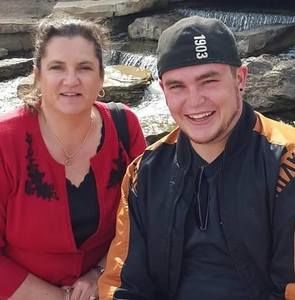 Meet your Posher, Suzanne